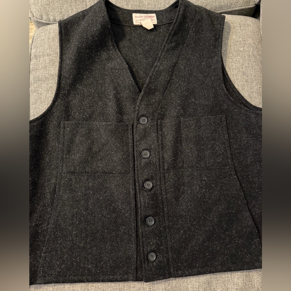 Filson Garment Charcoal Button Vest Pockets Vintage 100% Virgin Wool size 46 EUC